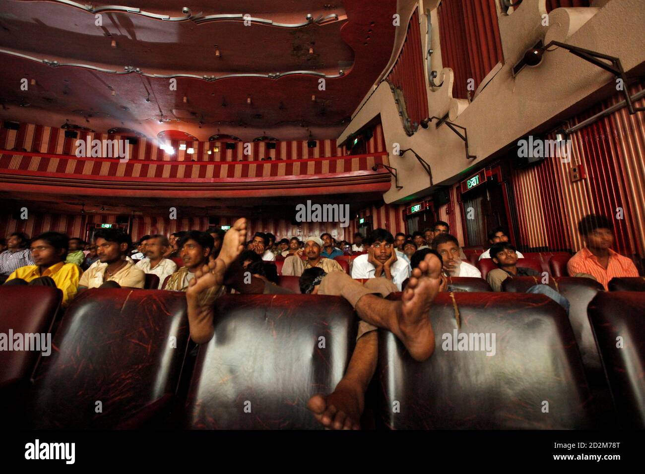 ddlj movie theater in mumbai