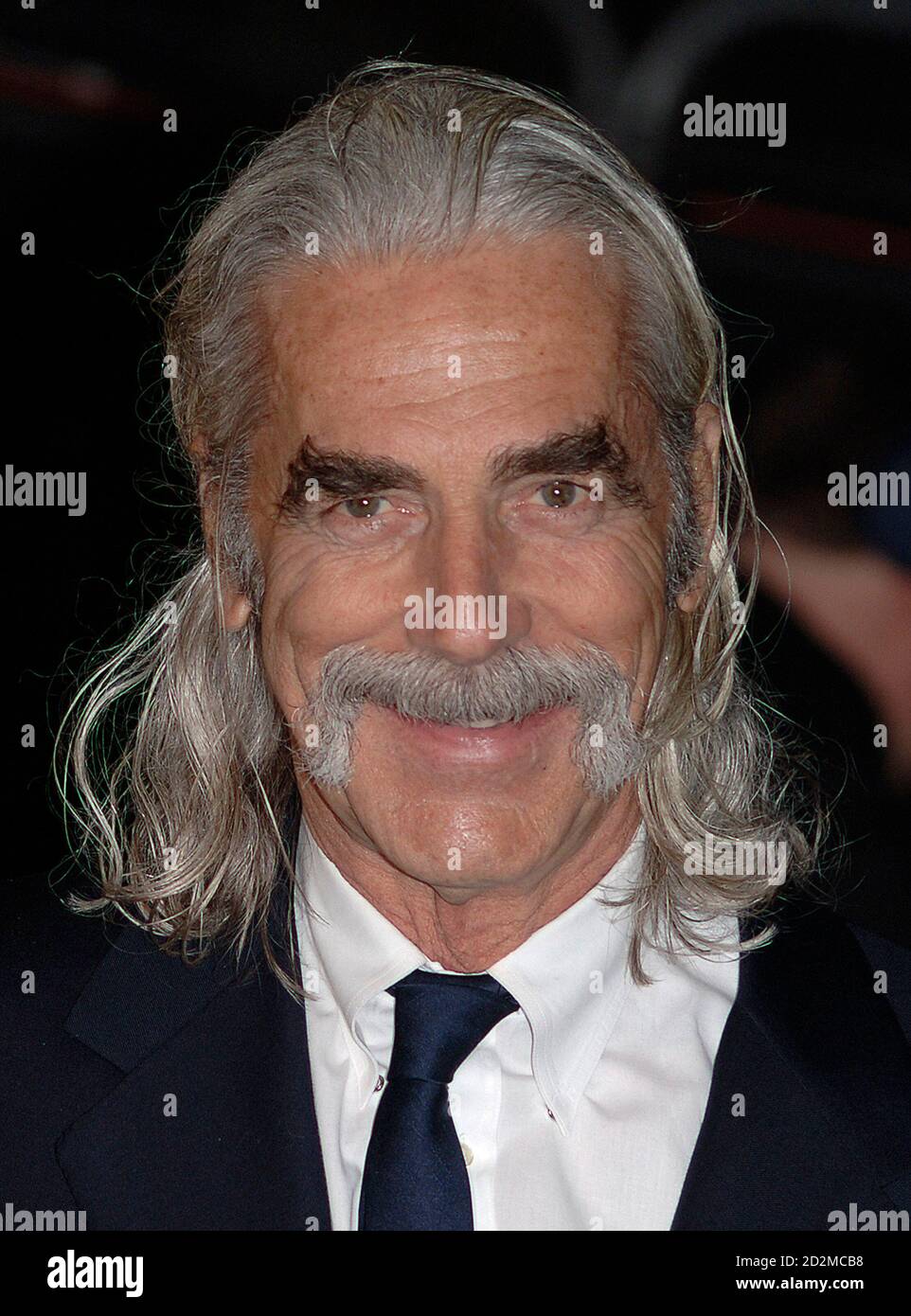 U.S actor Sam Elliott poses at the world premiere of "The Golden Compass"  in London November 27, 2007. REUTERS/Anthony Harvey (BRITAIN Stock Photo -  Alamy