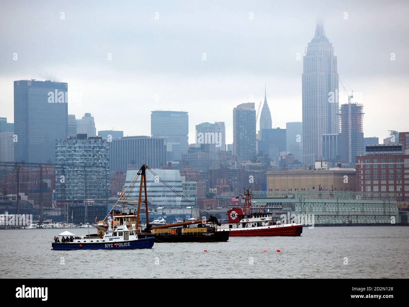 Crash Hudson River Ny New York High Resolution Stock Photography And Images Alamy
