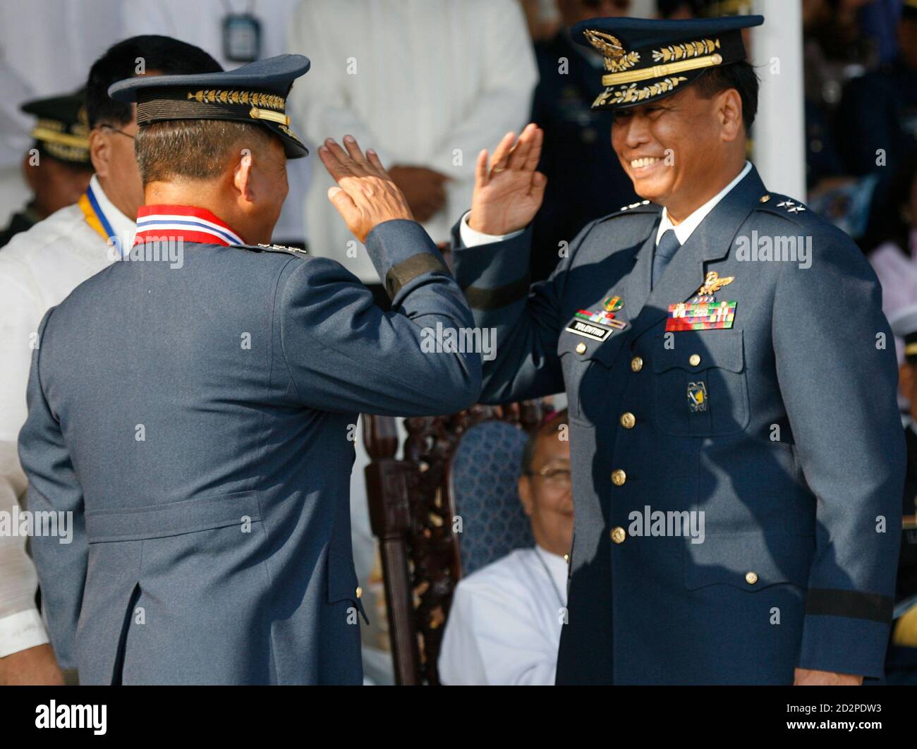 Outgoing commanding general hires stock photography and images Alamy