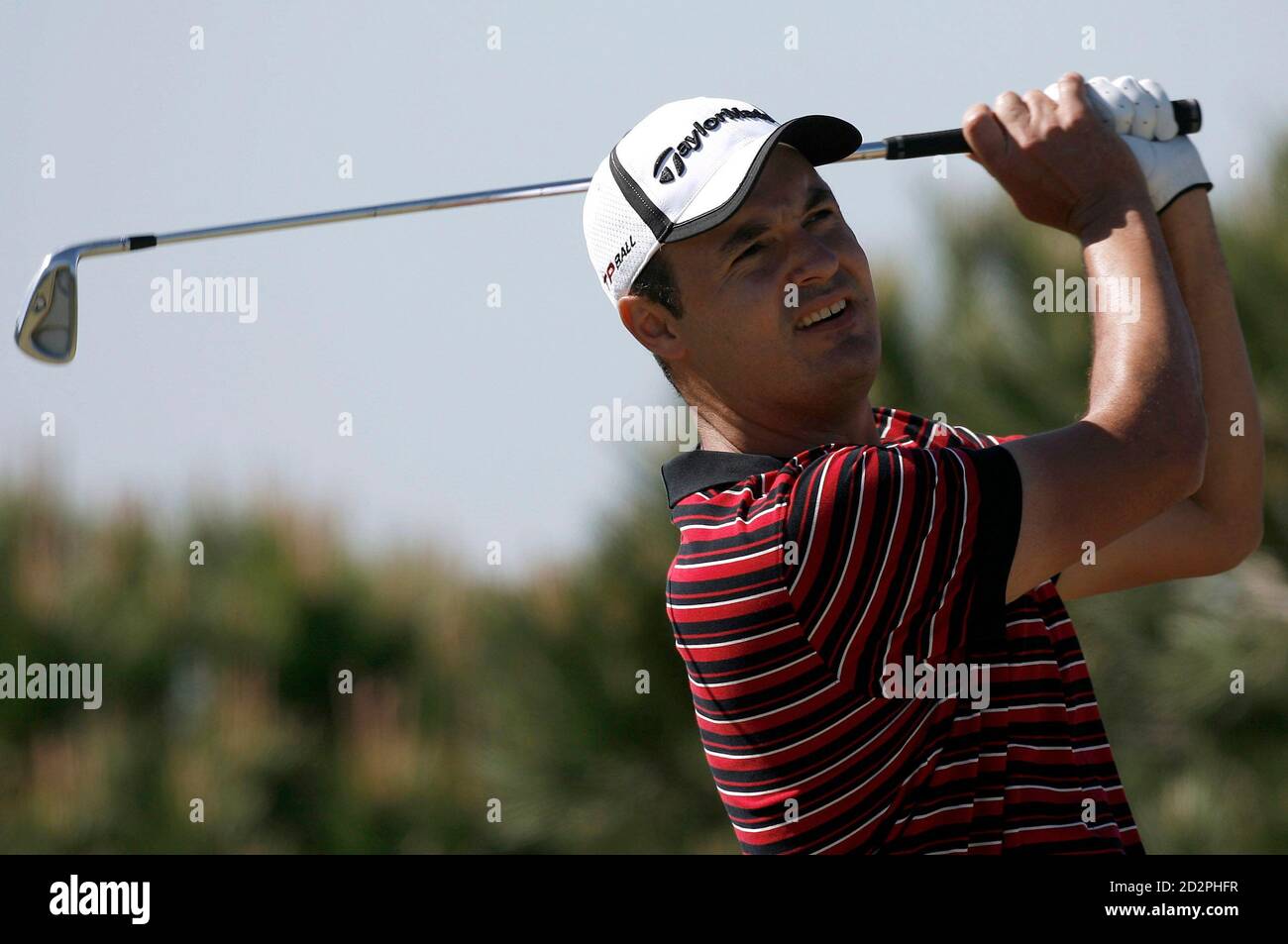 Simon Khan of Britain watches his drive on the 14th hole during the second  round of the Estoril Portuguese Open golf tournament at the Oitavos Dunes  golf course in Cascais, near Lisbon,
