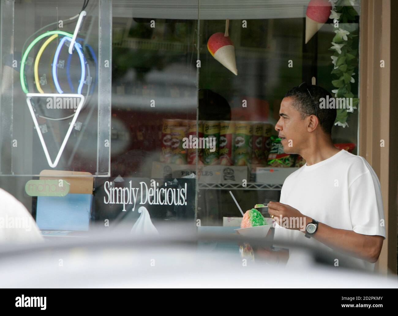 Hawaii kai shopping center hires stock photography and images Alamy