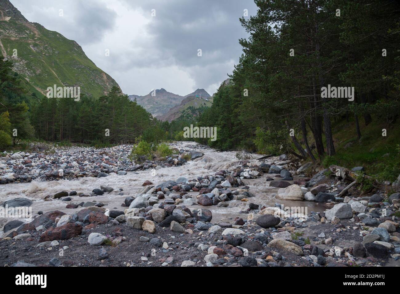 эльбрус река баксан. река баксан. ледник аккем. озеро бирджалы в июне. река берет начало в ледниках эльбруса.