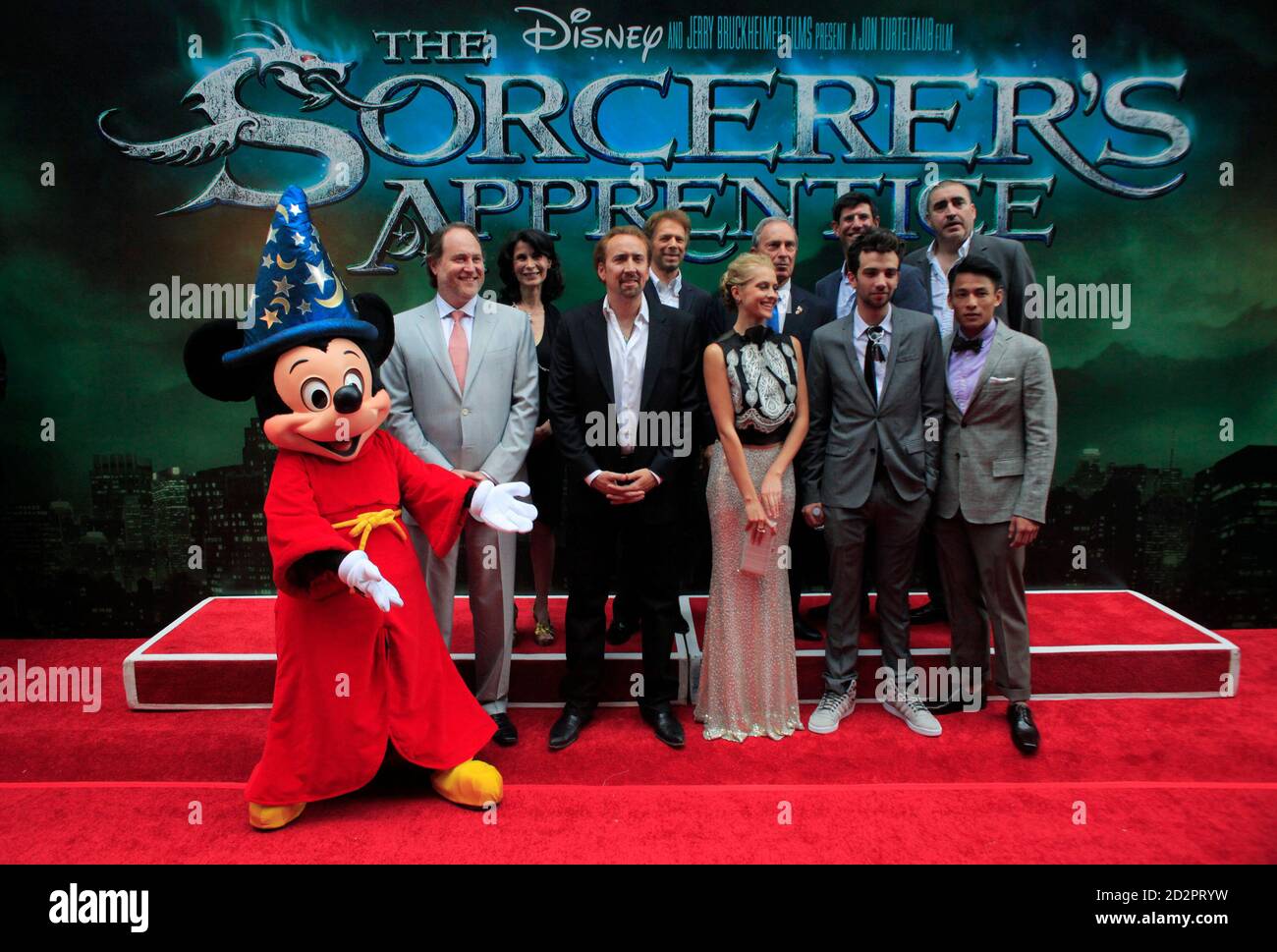 Mickey Mouse Poses With Cast And Crew Members Of The Sorcerer S Apprentice And Their Guests During Get access to exclusive content and experiences on the world's largest membership platform for artists and creators. https www alamy com mickey mouse poses with cast and crew members of the sorcerers apprentice and their guests during the movies world premiere in new york july 6 2010 from left they are director jon turteltaub commissioner of the mayors office for film theater and broadcasting katherine oliver actor nicolas cage producer jerry bruckheimer actress teresa palmer new york city mayor michael bloomberg actor jay baruchel an unidentified guest and actors gregory woo and alfred molina reuterseric thayer united states tags entertainment image380359165 html