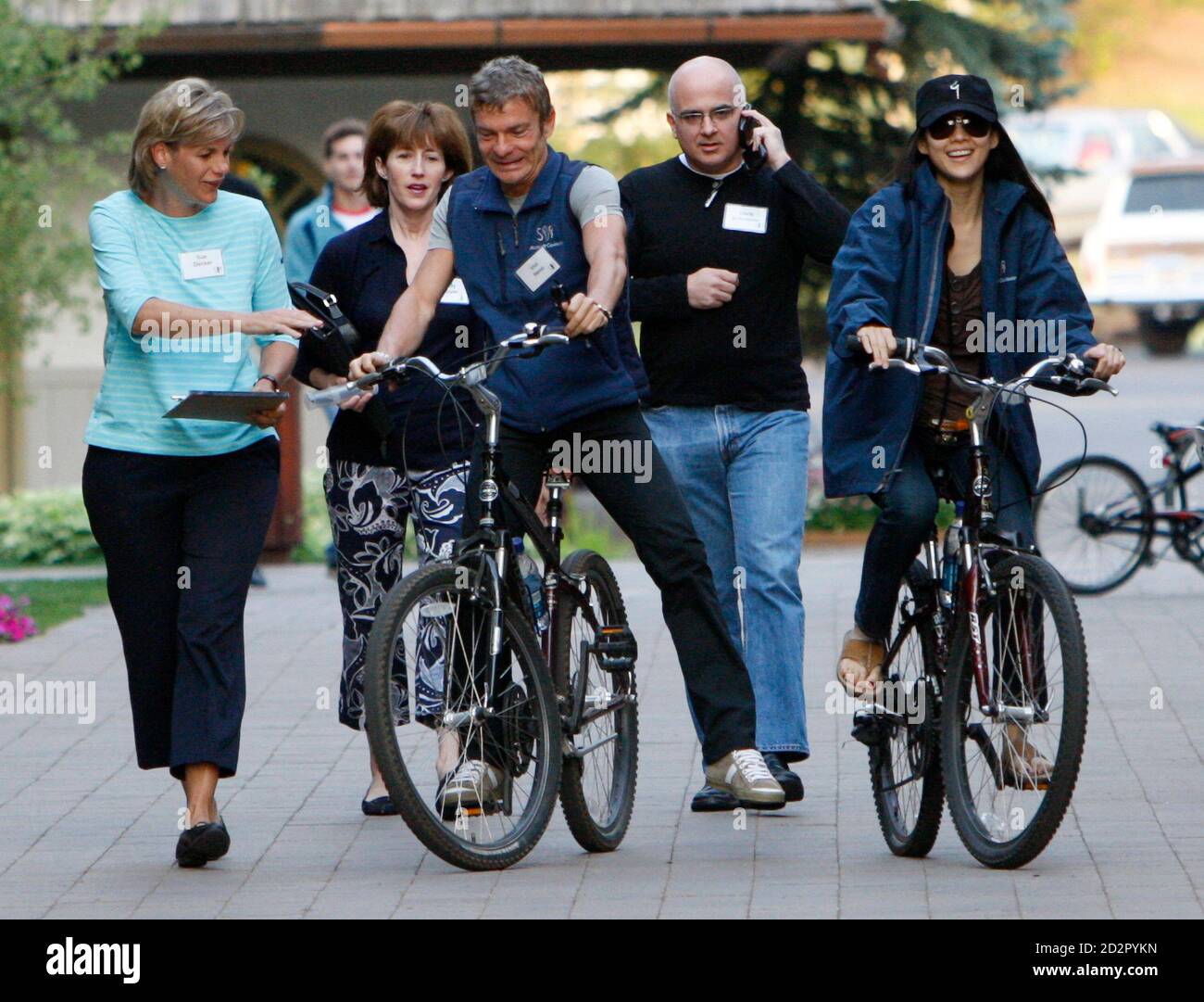 Ziyi zhang and vivi nevo hires stock photography and images Alamy