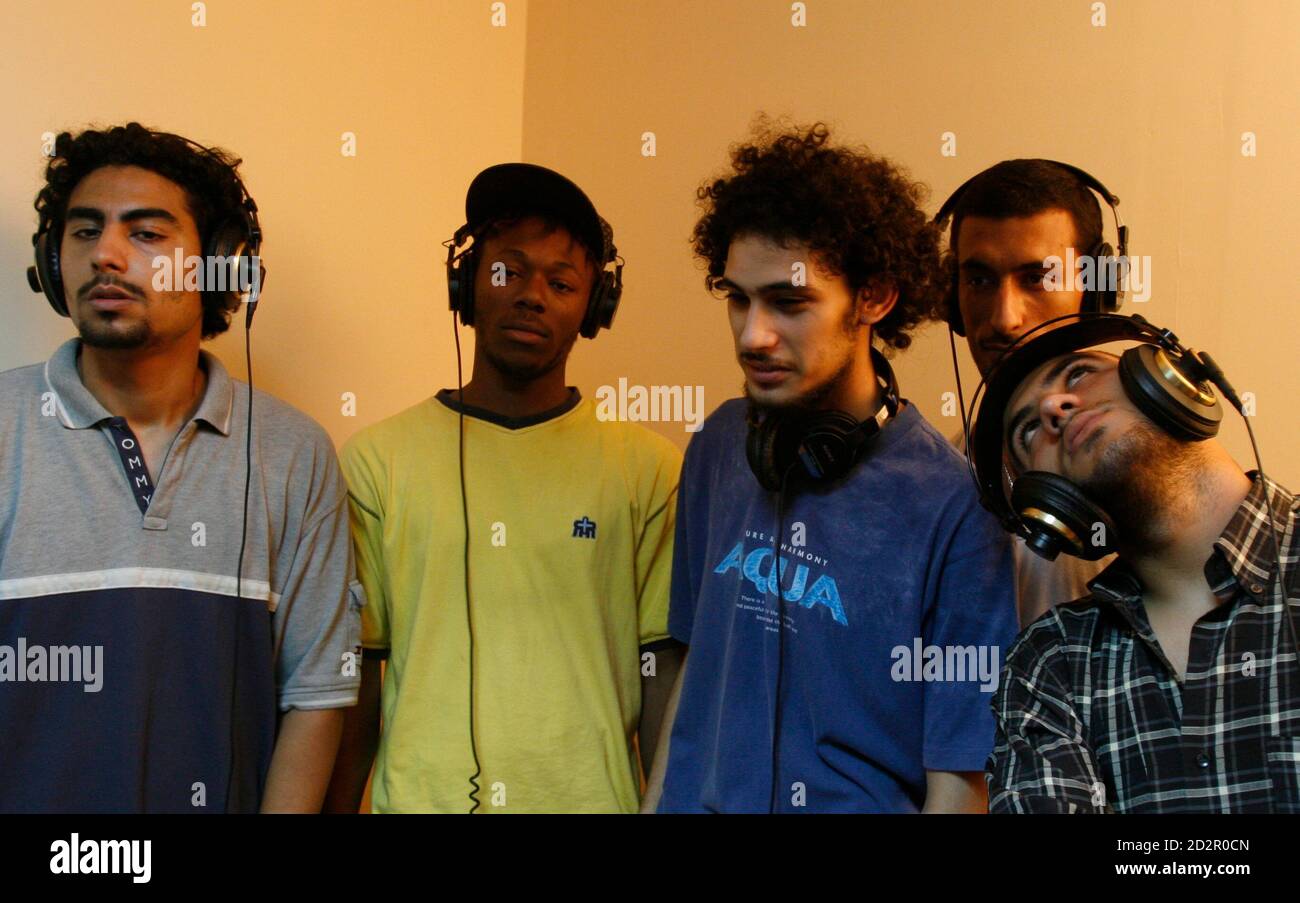 Lebanon palestinians refugee camps hi-res stock photography and images