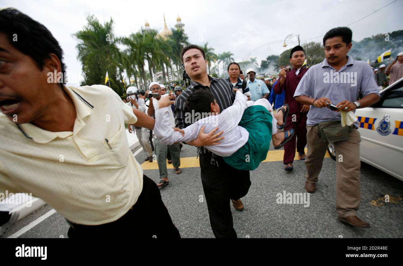 Perak Man High Resolution Stock Photography and Images - Alamy