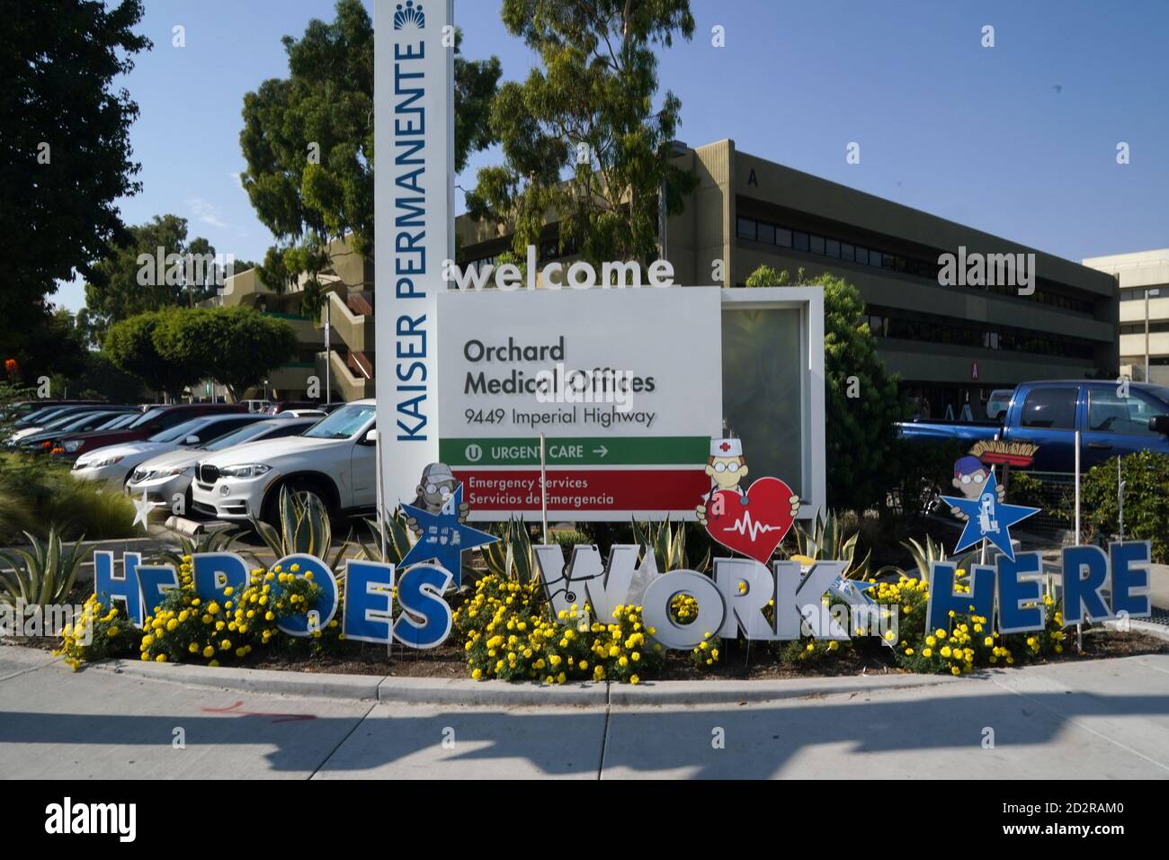 A Heroes Work Here Sign at the Kaiser Permanente Orchard Medical