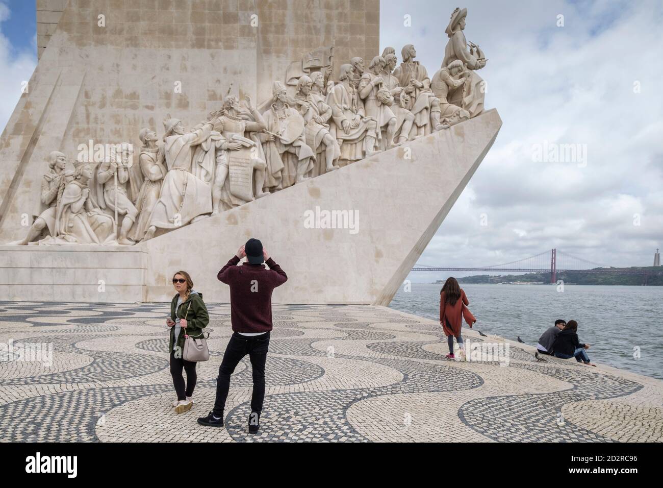 Monumento a los Descubrimientos , -Monumento aos Descobrimentos-,  construido en 1960, Belém,Lisboa, Portugal Stock Photo
