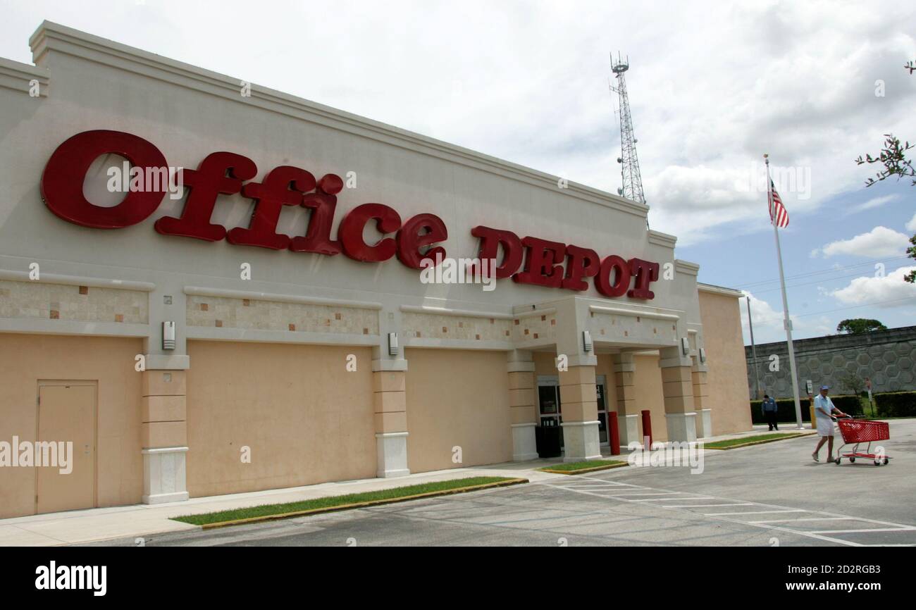 Office Depot Store High Resolution Stock Photography And Images Alamy