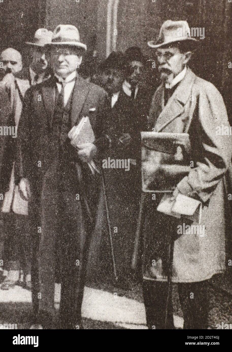 Maxim Maximovich Litvinov and Vatslav Vorovsky - members of the Soviet delegation at a conference in Genoa in 1922. Stock Photo