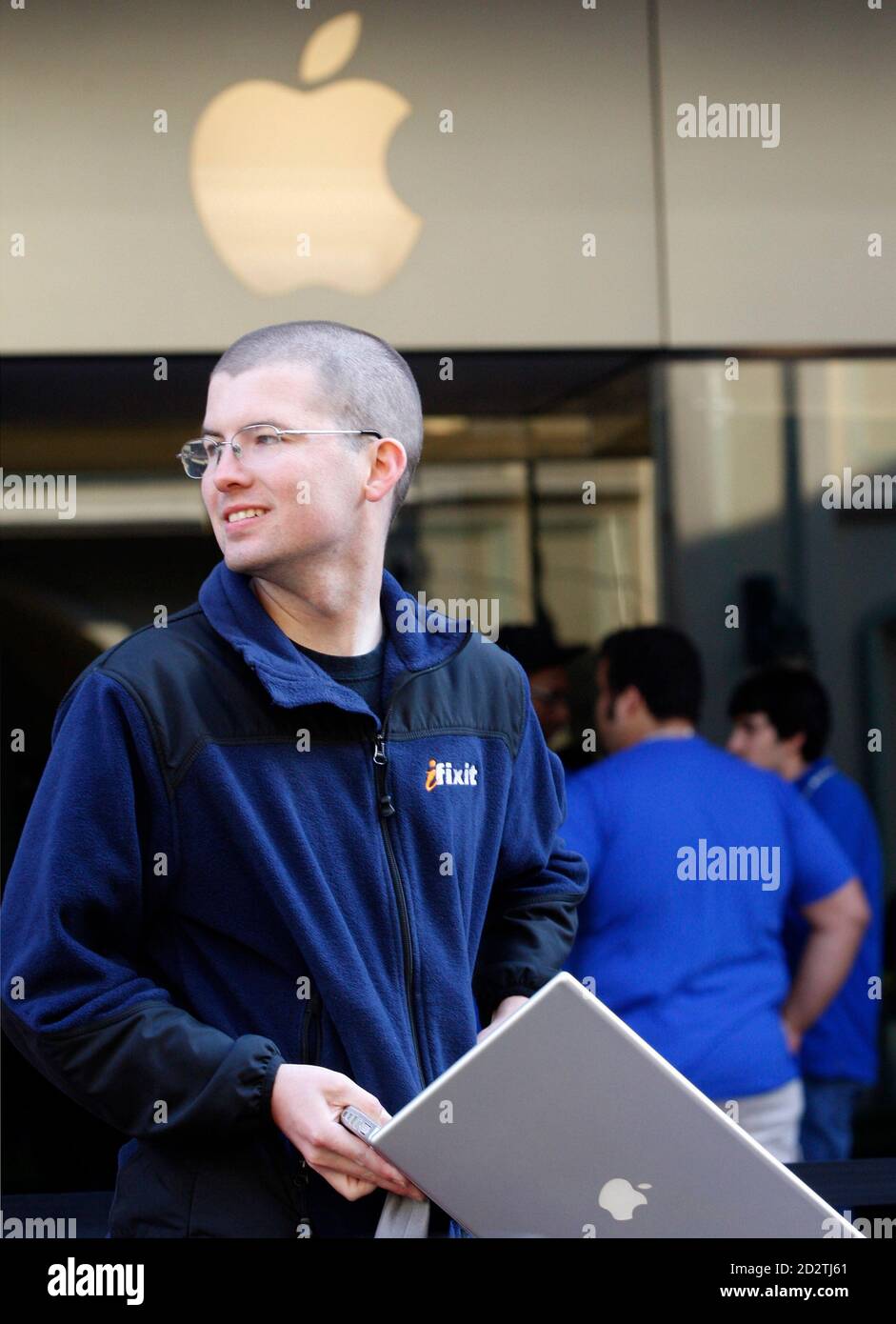 Luke Solues Ifixit hi-res stock photography and images - Alamy