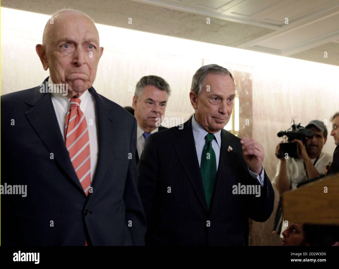 Sen. Frank Lautenberg (D-NJ), Rep. Peter King (R-NY) and New York City Mayor Michael Bloomberg (L-R) meet with reporters after their testimony before the Senate Homeland Security and Governmental Affairs Committee on Capitol Hill in Washington May 5, 2010. REUTERS/Yuri Gripas (UNITED STATES - Tags: POLITICS) Stock Photo
