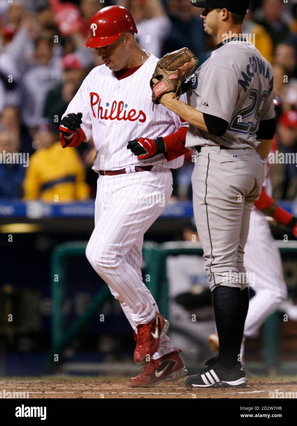 Philadelphia Phillies Jon Lieber L Scores The Game Winning Run On A Wild Pitch Past Toronto Blue Jays Pitcher Dustin Mcgowan R During The Fifth Inning Of Their Mlb Inter League Baseball Game In Philadelphia Phillies Jon Lieber L Scores The Game Winning Run On A Wild Pitch Past Toronto Blue Jays Pitcher Dustin Mcgowan R During The Fifth Inning Of Their Mlb Inter League Baseball Game In