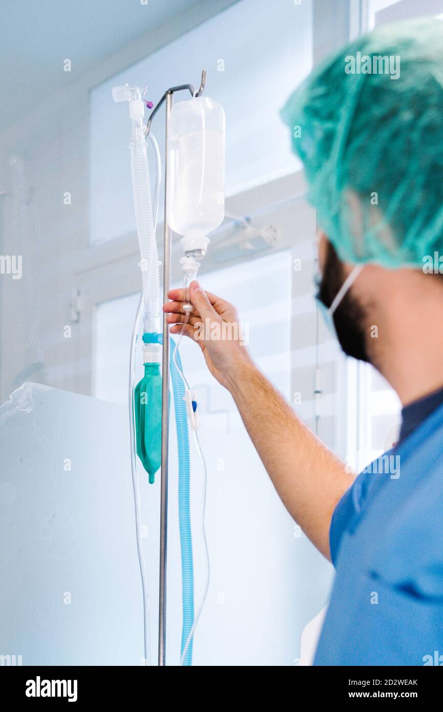 Back view of hospital staff hi-res stock photography and images - Alamy