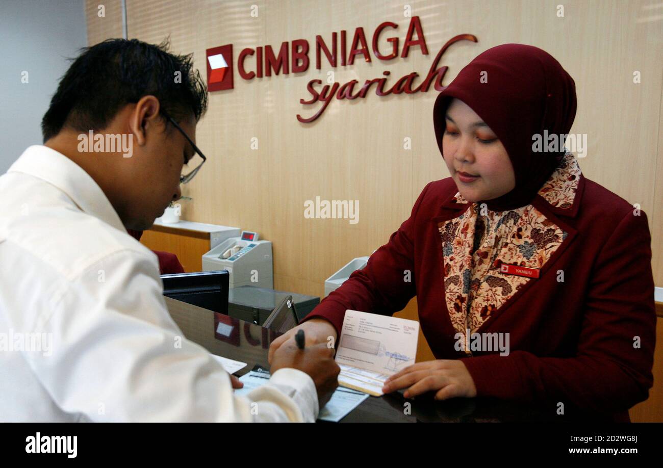 Cimb Bank High Resolution Stock Photography And Images Alamy