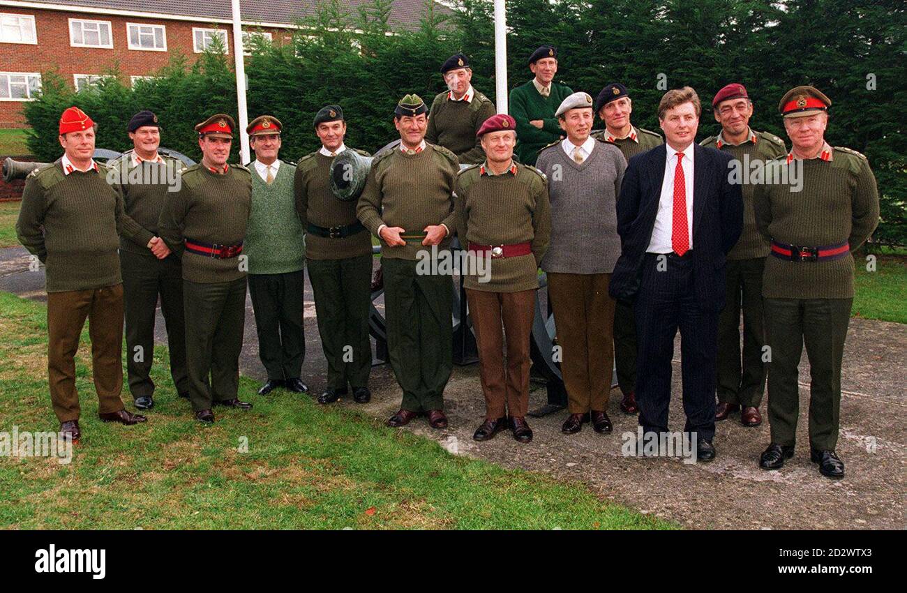 WILTON, Nr SALISBURY, Wilts, UK - 23 NOV 95 The Army's top commanders assembled at Headquarters Land Command today [Thu] for their regular Winter Conference to discuss a range of issues including the prospect of a NATO force to police a ceasefire in the Former Yugoslavia. Hosted by General Sir John Wilsey, Commander-in-Chief, Land Command, they included all eight UK General Officers Commanding. They are [left to right] - Major General Roddy Cordy-Simpson, GOC 1 (UK) Armd Div; Maj Gen Ian Freer, GOC 5 Div; Lieutenant General Sir Anthony Dennison-Smith; GOC 4 Div; Maj Gen Walter Courage, Direct Stock Photo