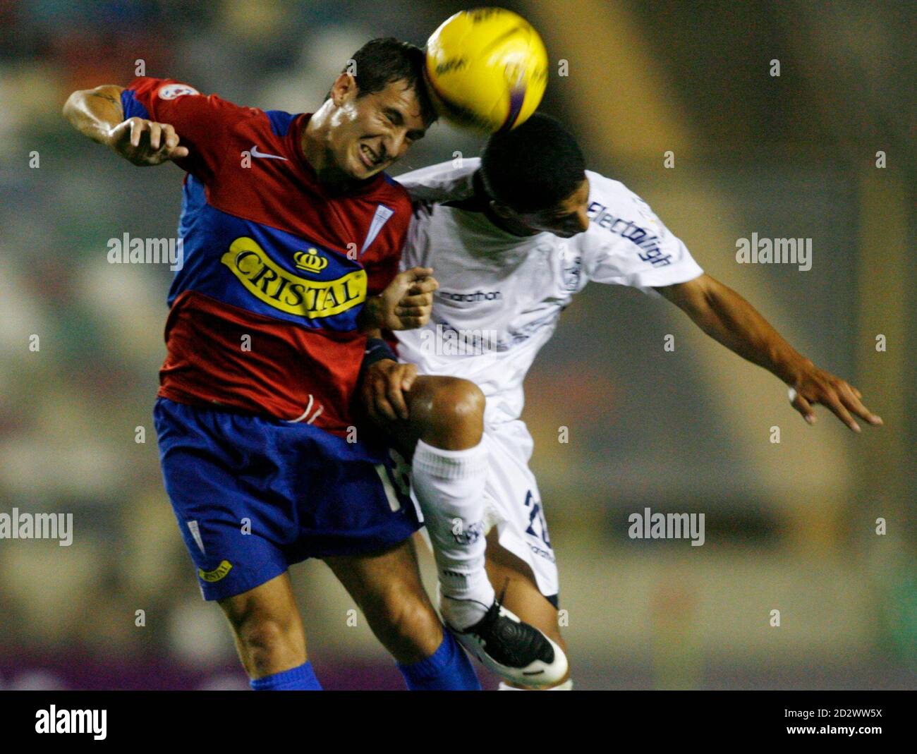 Universidad católica hi-res stock photography and images - Alamy