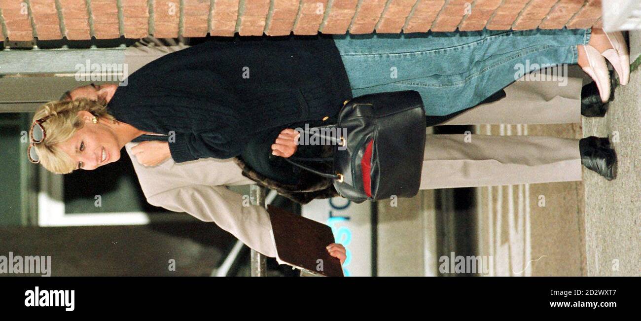 Princess Diana returns to Heathrow Airport after a weeks Holiday in Antigua. Stock Photo