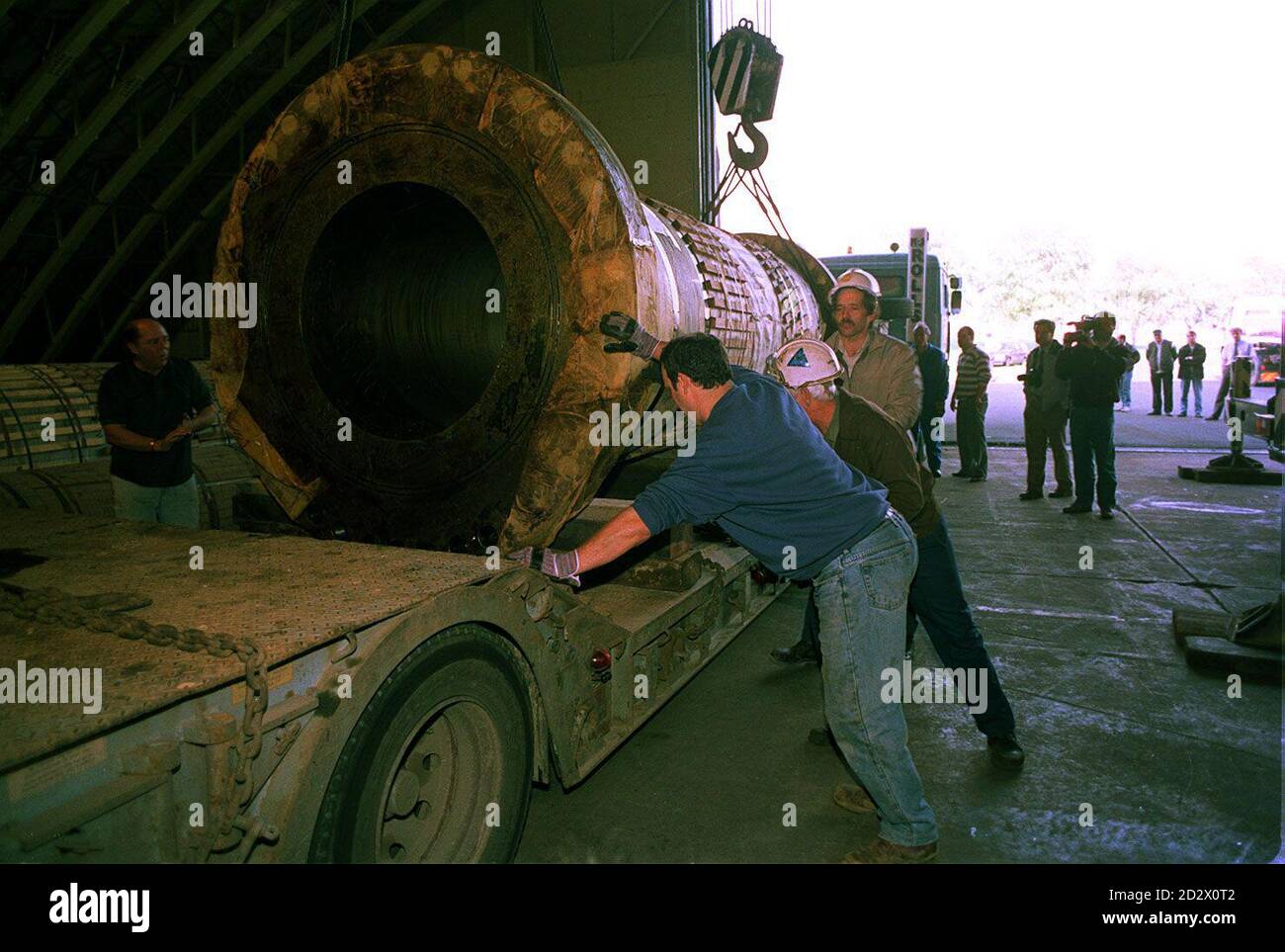 Supergun iraq hi-res stock photography and images - Alamy