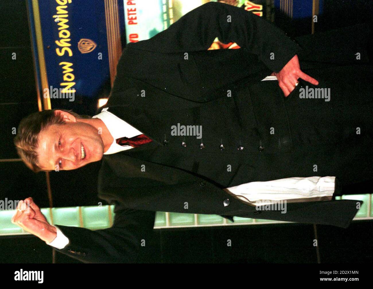 When Saturday Comes star Sean Bean poses for photos at tonight's premiere of the flim in