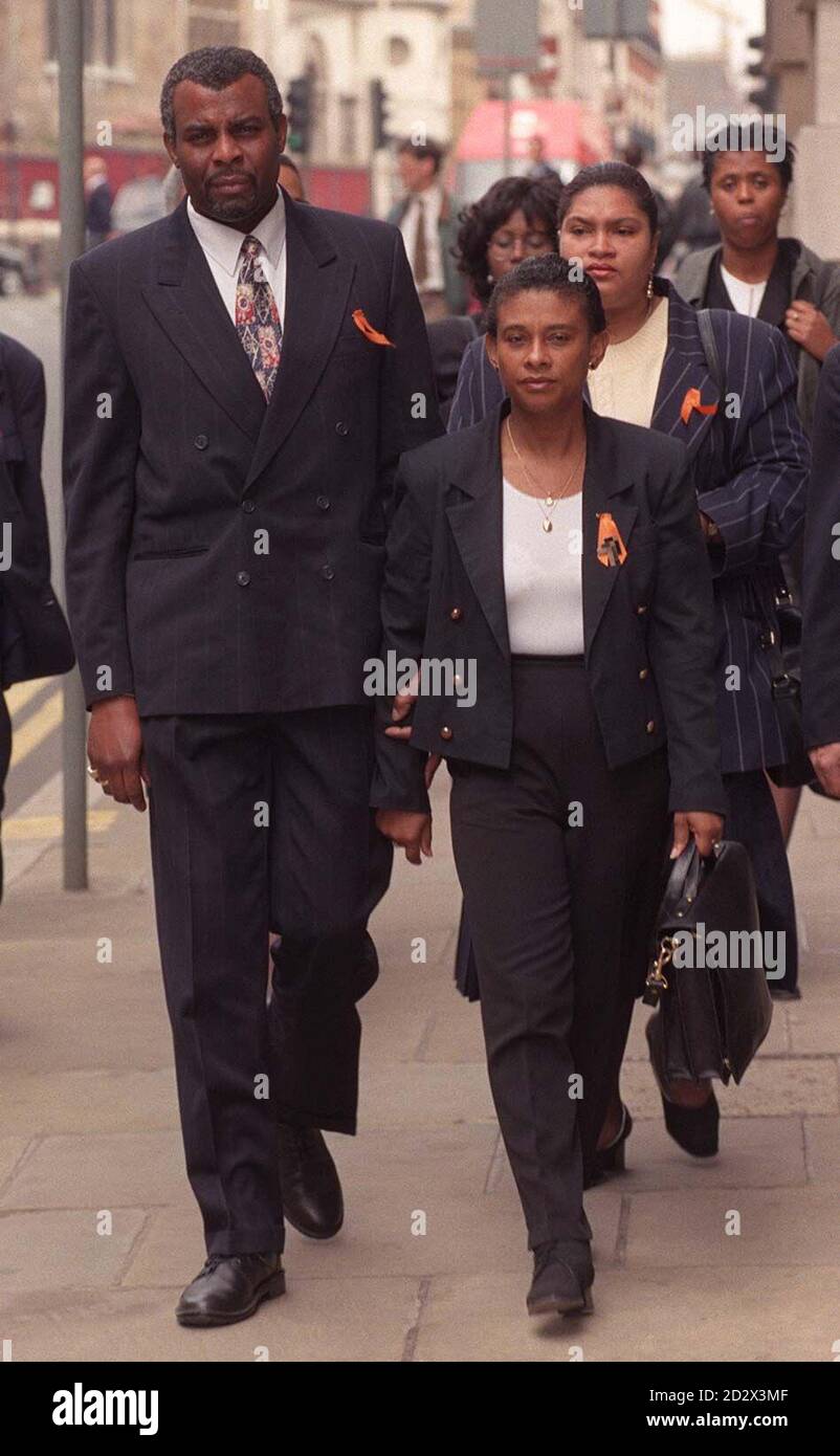 Neville ans Doreen Lawrence arrive at the Old Bailey, where they are bringing a private prosecution against three men accused of the murder of their schoolboy son Stephen. They decided to bring a private case against the men after initial proceedings in 1993 were dropped by the Crown Prosecution Service.   31/12/02 : Neville and Doreen Lawrence, parents of murdered black teenager Stephen Lawrence who became Officers of the Order of the British Empire (OBE) in the New Year's Honours List  Stock Photo