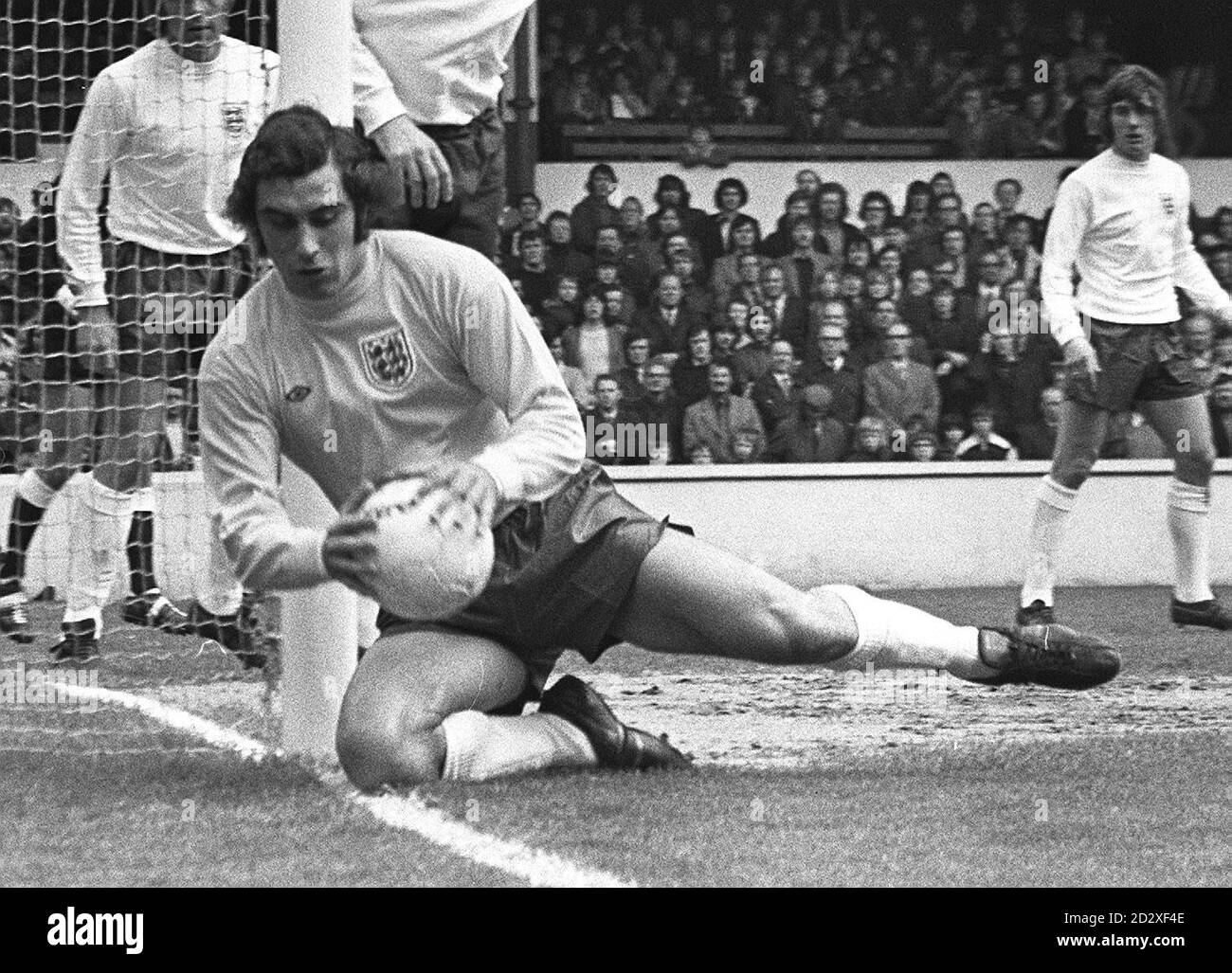 Library filer dated 12.5.73. Former England goalkeeper Peter Shilton, who will make his 1,000th League appearance when he turns out for Leyton Orient against Brighton on Sunday. See PA story soccer Shilton. Photo by Malcolm Croft. ** Available b/w only.** Stock Photo