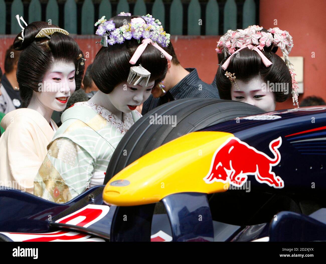 Japanese grid girls japanese grand prix hi-res stock photography and ...