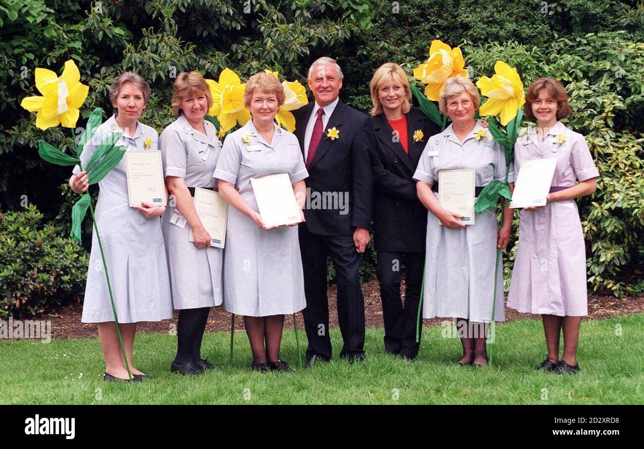 TV show host Gaby Roslin with the Nurse of the Year 1997 and other finalists at the awards ceremony in central London today (Thursday).   The awards, sponsored by Marie Curie Cancer Care and Guinness, rewarded some of the 4,000 Marie Curie nurses in England who care for people dying of cancer.  From left to right:  Nurse of the Year, Pauline Dodsworth from Malton, N Yorks, Jenny Hadfield from Nottingham, Cecilia Hale, from London, Chris Davidson, Director of Guinness, Gaby Roslin, Sheila Hale from London and Jane Bartholomew from Solihull.  See PA story AWARDS Nurse.  Photo by David Cheskin/PA Stock Photo