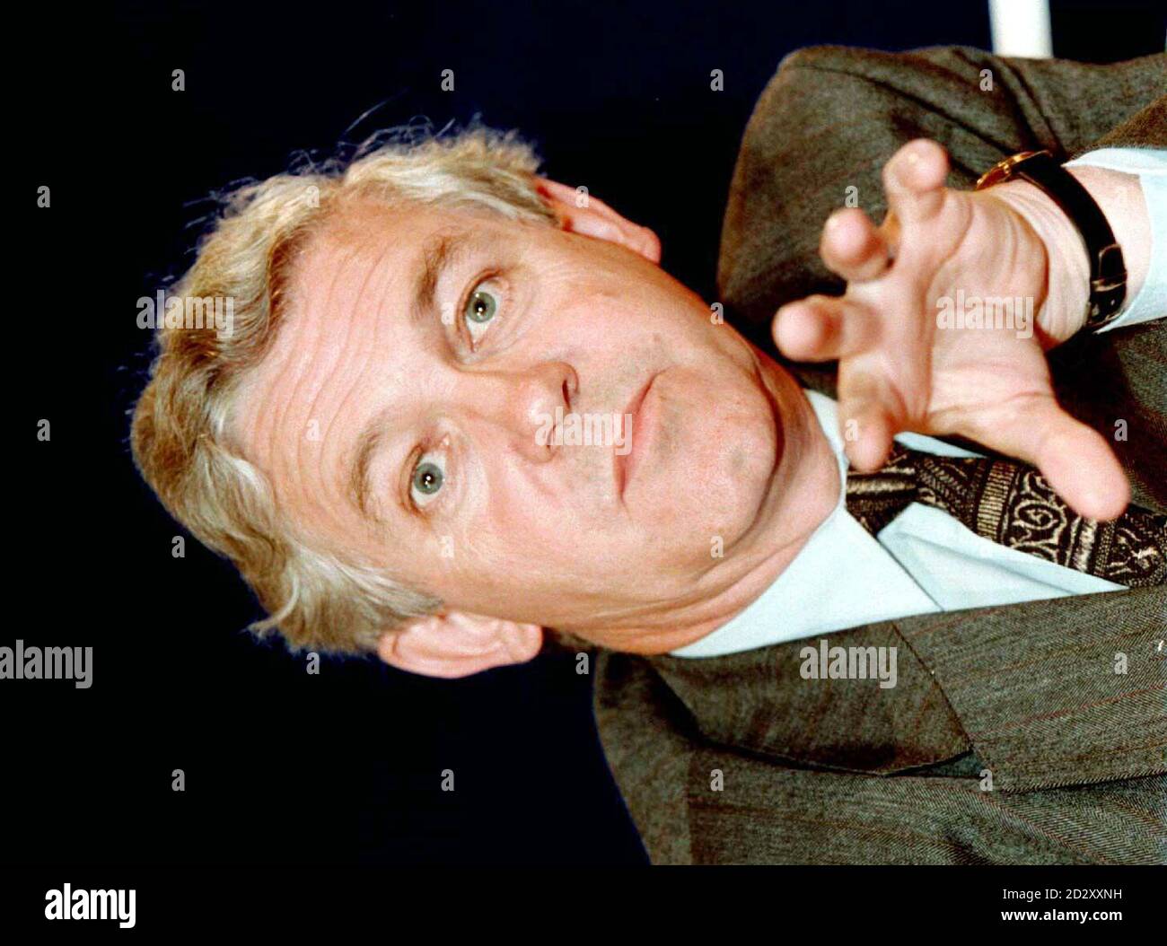 RICHARD TILT DIRECTOR-GENERAL OF THE PRISON SERVICE ANSWERS QUESTIONS AT A PRESS CONFERENCE AT H.M. PRISON WHITEMOOR YESTERDAY (WEDNESDAY) 18 JUNE 1997 ON A REPORT PUBLISHED BY THE INDEPENDENT PRISONS INSPECTORATE. Photo by Findlay Kember. Stock Photo