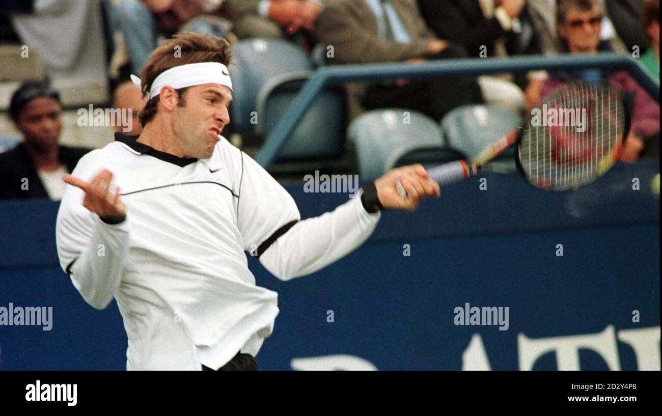 Britain's Greg Rusedski in action against Argentinian Lucas Arnold in the Samsung International in Bournemouth today (Friday). Rusedski will reach a semi-final for the fourth tournament in succession if he wins this afternoon.  See PA story TENNIS Rusedski.  Photo by Tim Ockenden/PA Stock Photo