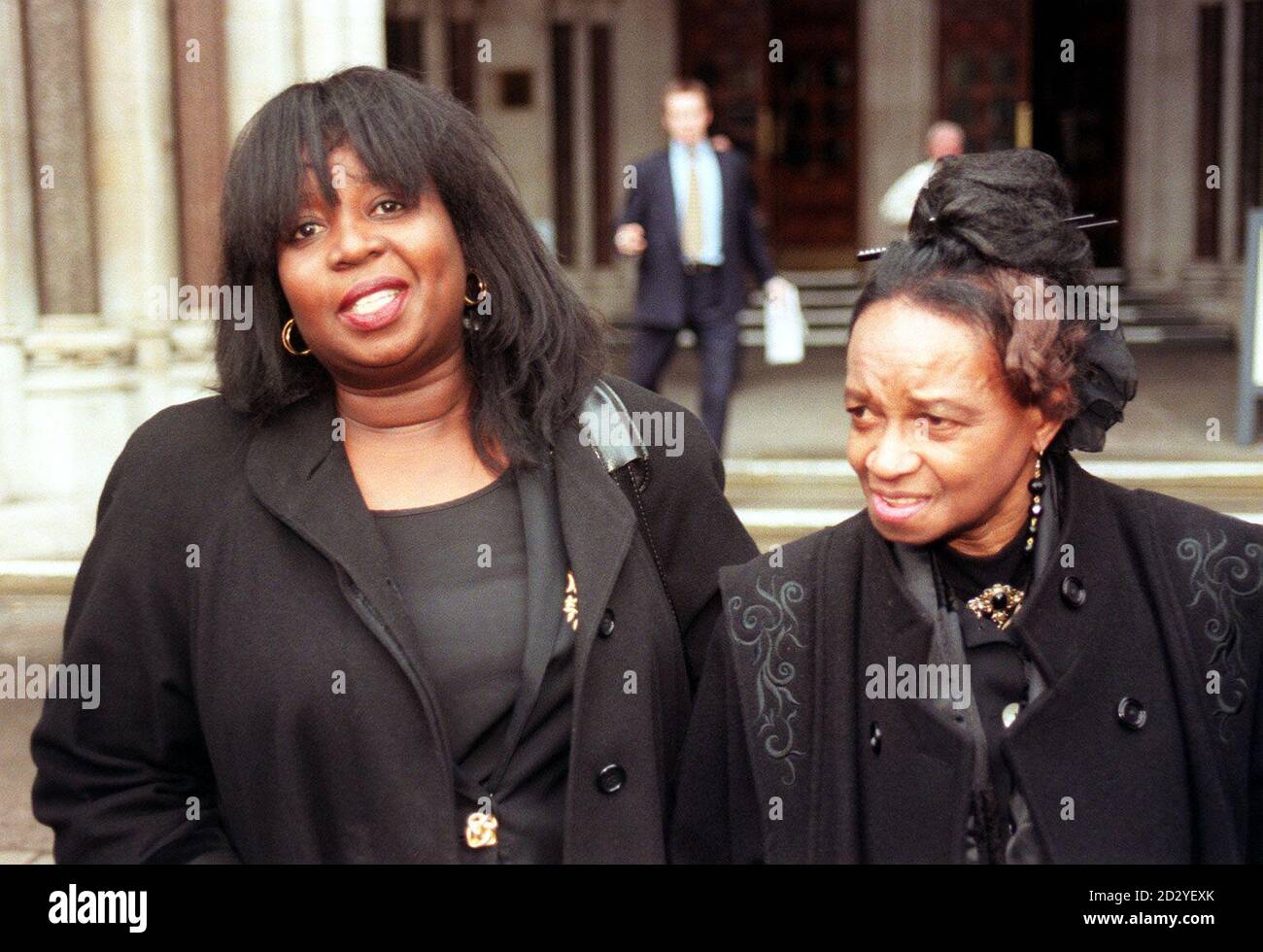 Margrette Francisco (left), sister of Dr Joan Francisco, who was murdered three years ago, and her mother Venus outside the High Court today (Tuesday) where they began a civil action against Anthony Diedrick for assault and battery. See PA Story Courts Doctor. Photo by Ben Curtis/PA. Stock Photo