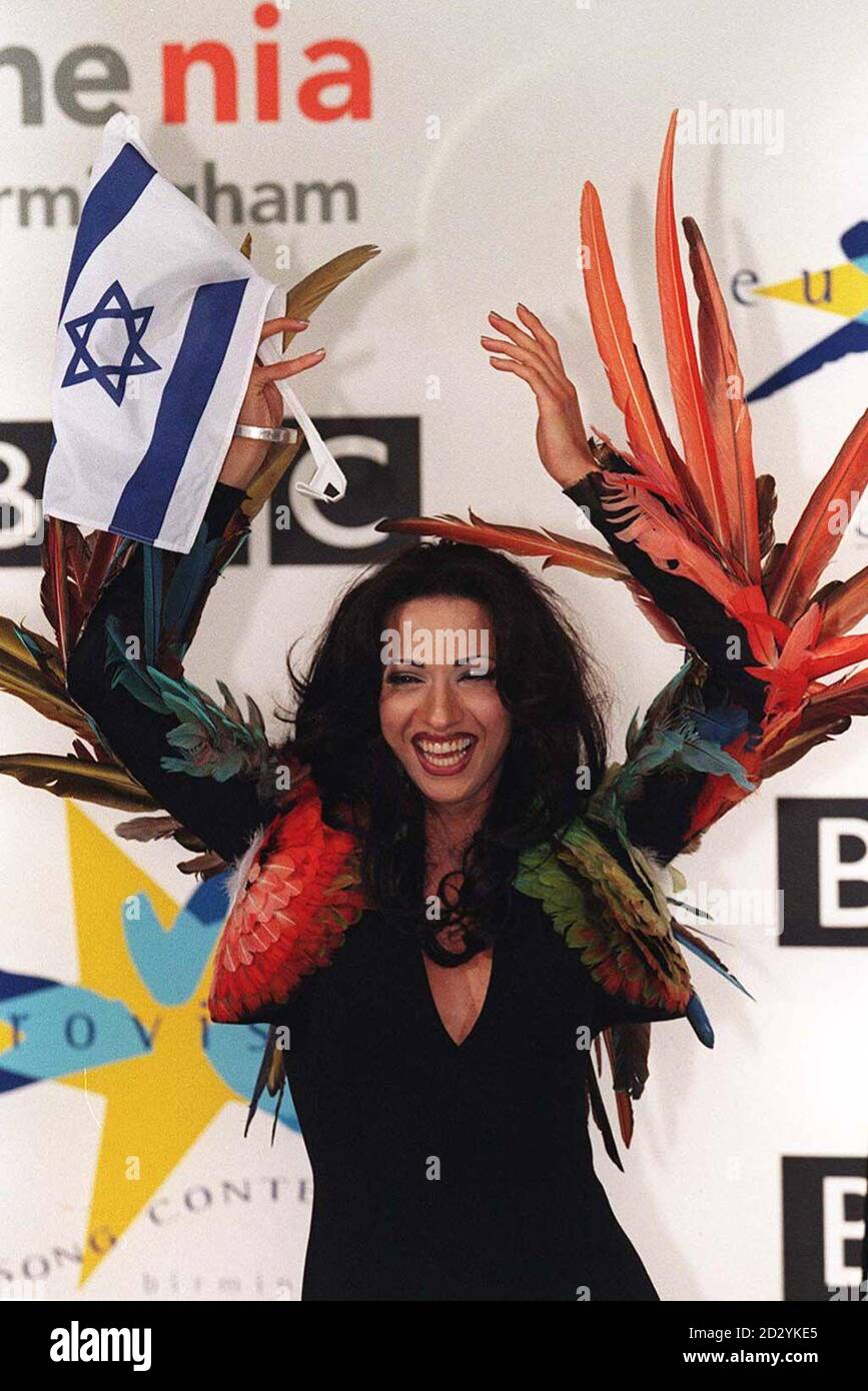 Eurovision song contest winner Dana International of Israel after tonight's (Saturday) competition at the National Indoor Arena in Birmingham. Stock Photo