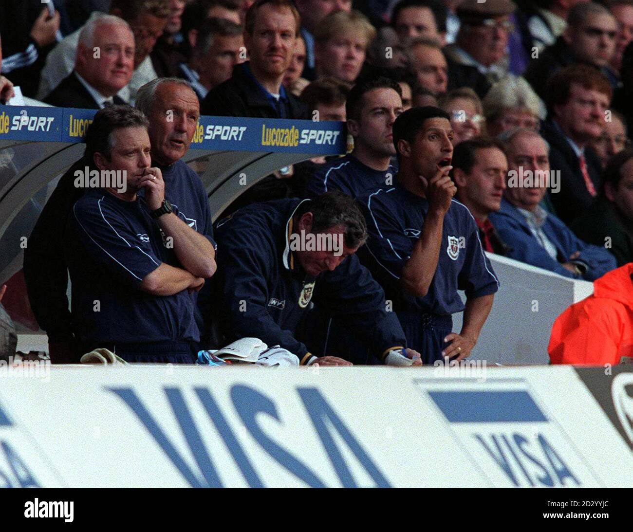 Tottenhams caretaker head coach david pleat hi-res stock photography ...