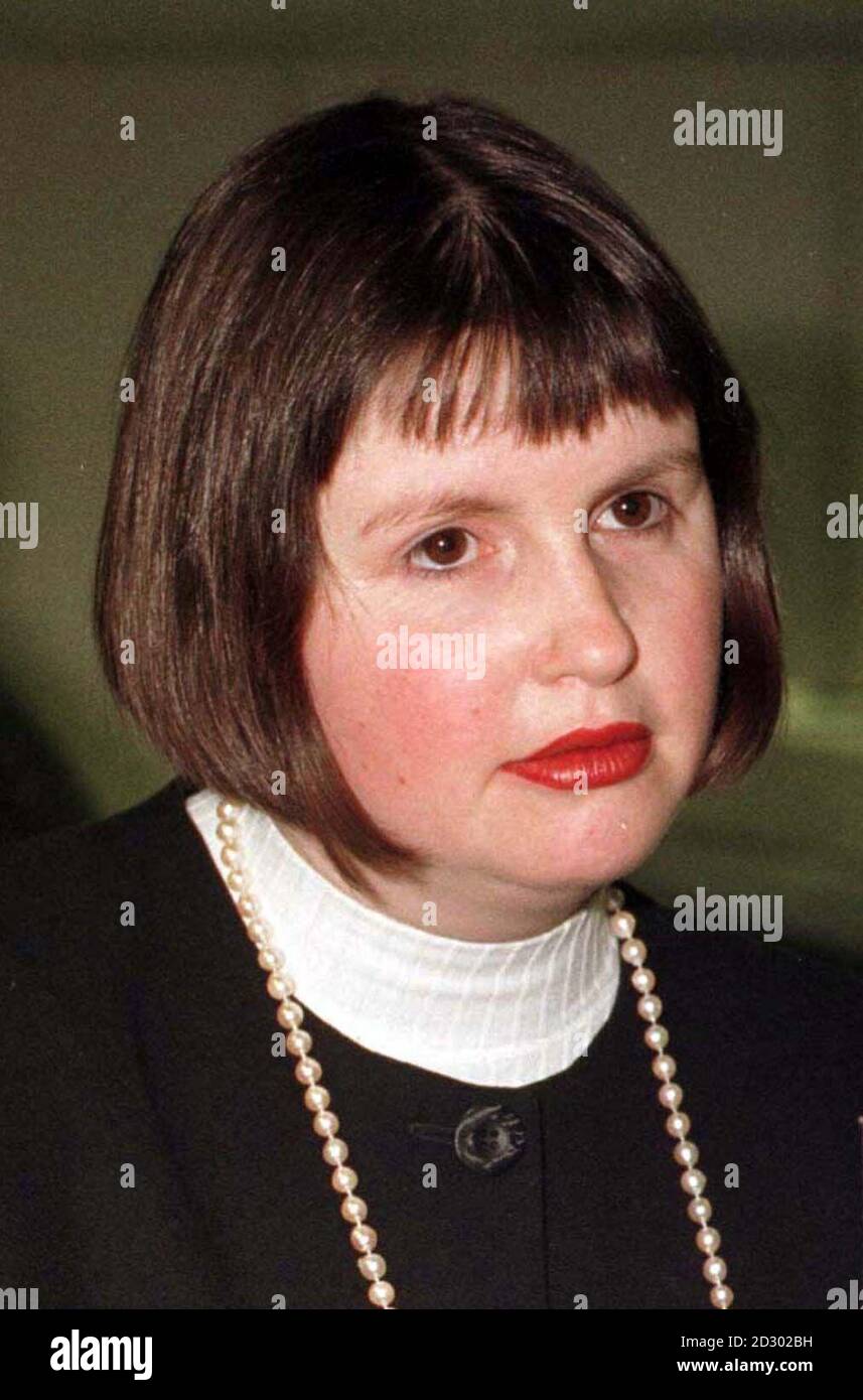 Library filer dated 17/1/97 of City 'Superwoman' Nicola Horlick, who's eldest daughter Georgina, has died after a brave battle against leukaemia, it was announced today November 28, 1998. Twelve-year-old Georgina, who was