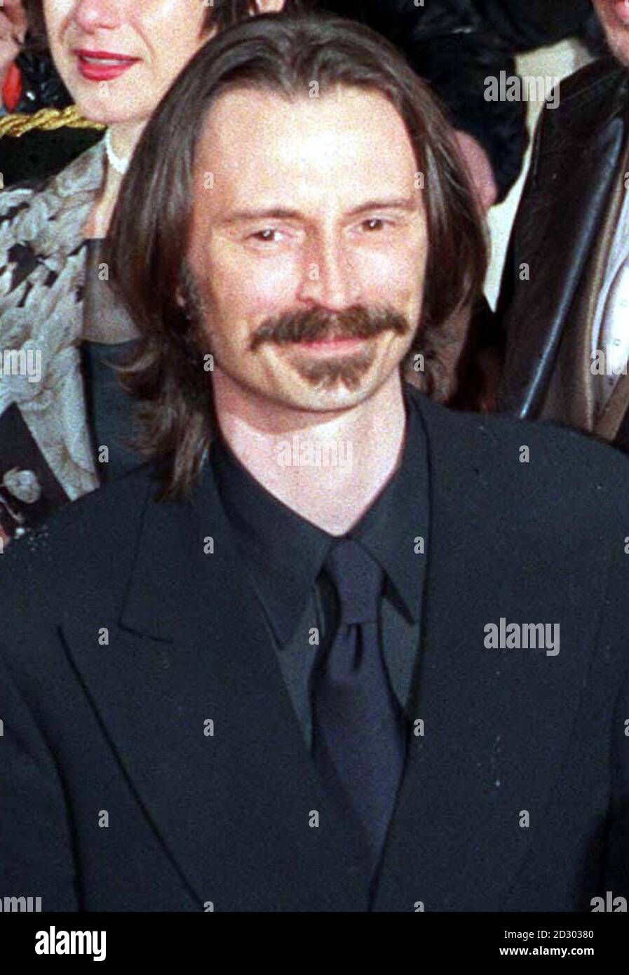 PA library filer dated 19/4/98 actor Robert Carlyle, who is to be awarded an OBE in the Queen's New Years honours list today December 30, 1998. Picture by Andrew Stewart. Stock Photo