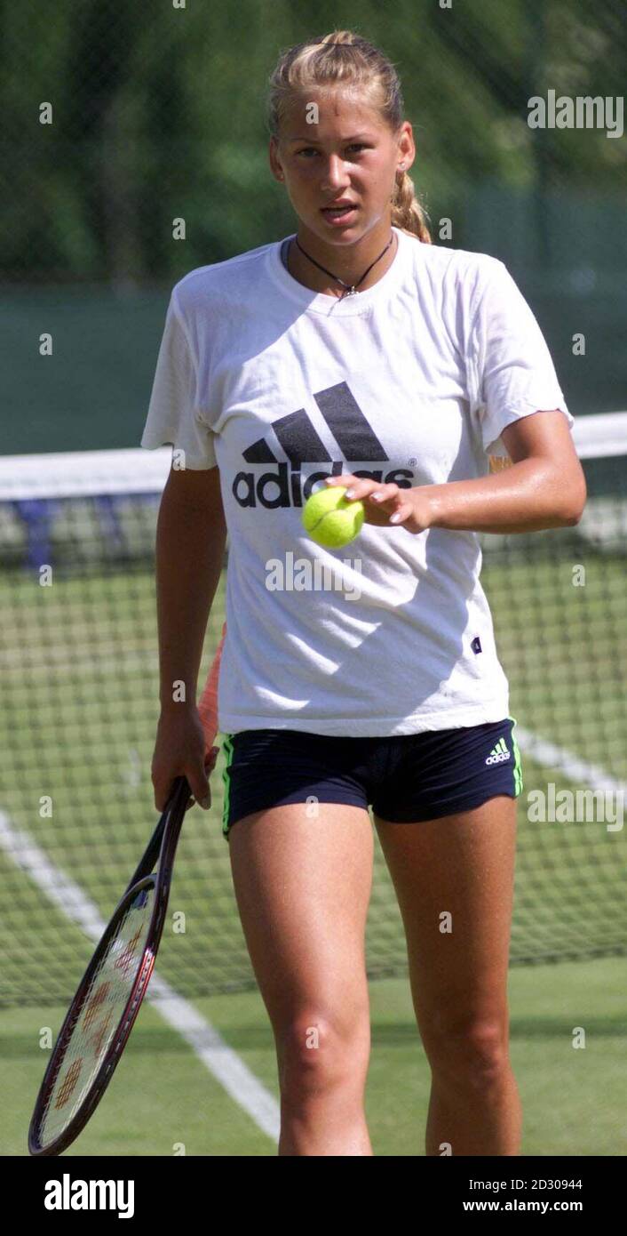 No Commercial Use: Russian tennis star Anna Kournikova, warms up during a practice at Wimbledon. Kournikova prepares to play Ma Alejandra Vento of Venezuela in the second round . Stock Photo