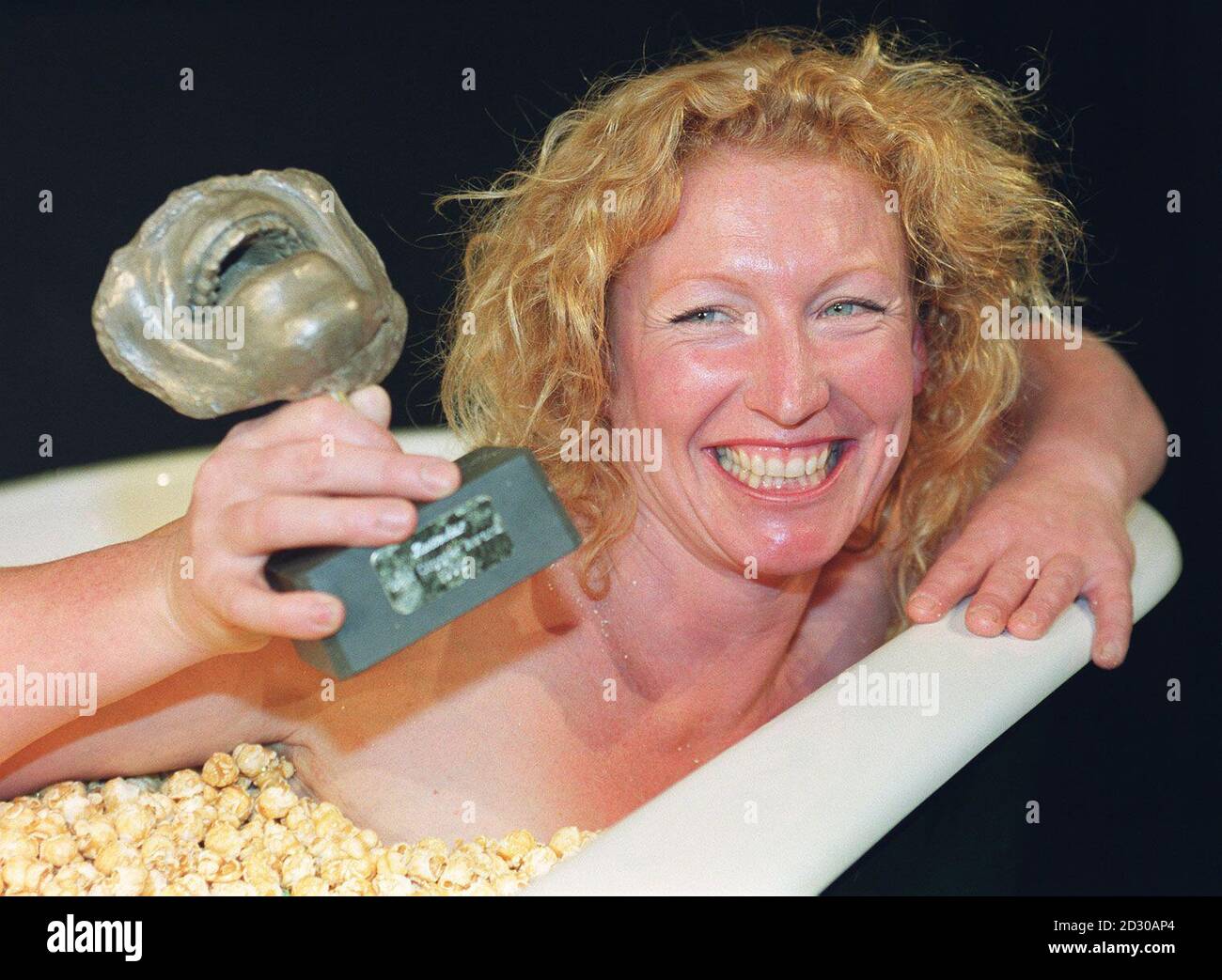 Charlie dimmock hi-res stock photography and images - Alamy