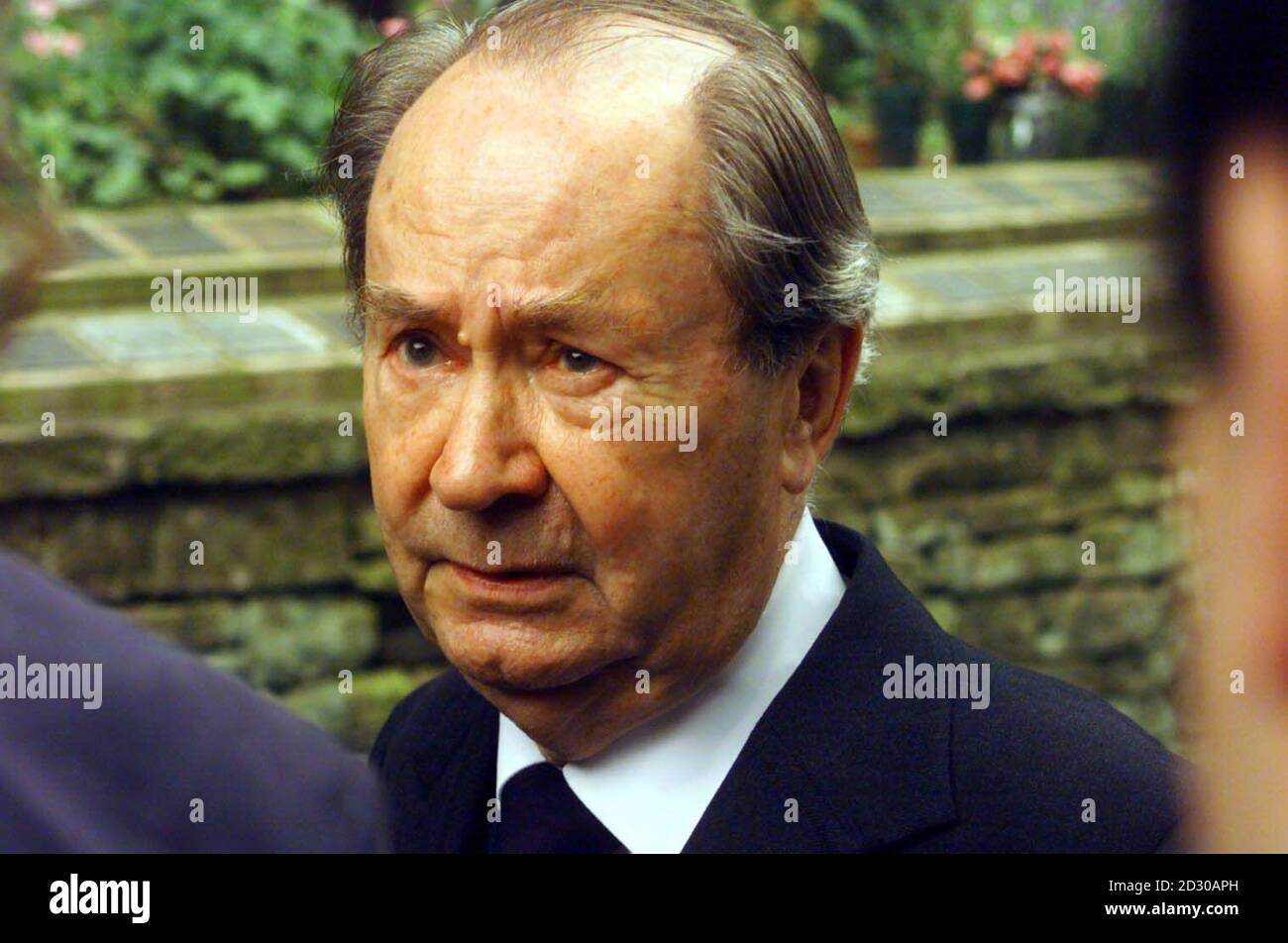 A tearful Peter Sallis at the funeral of Bill Owen (85) who played the well loved charcter 'Compo' in the long running BBC series 'Last of The Summer  Wine',Owen   died after he lost his battle against stomach and bowel cancer.  *  He was  buried at noon by St John's Church on 19th July 1999. Stock Photo