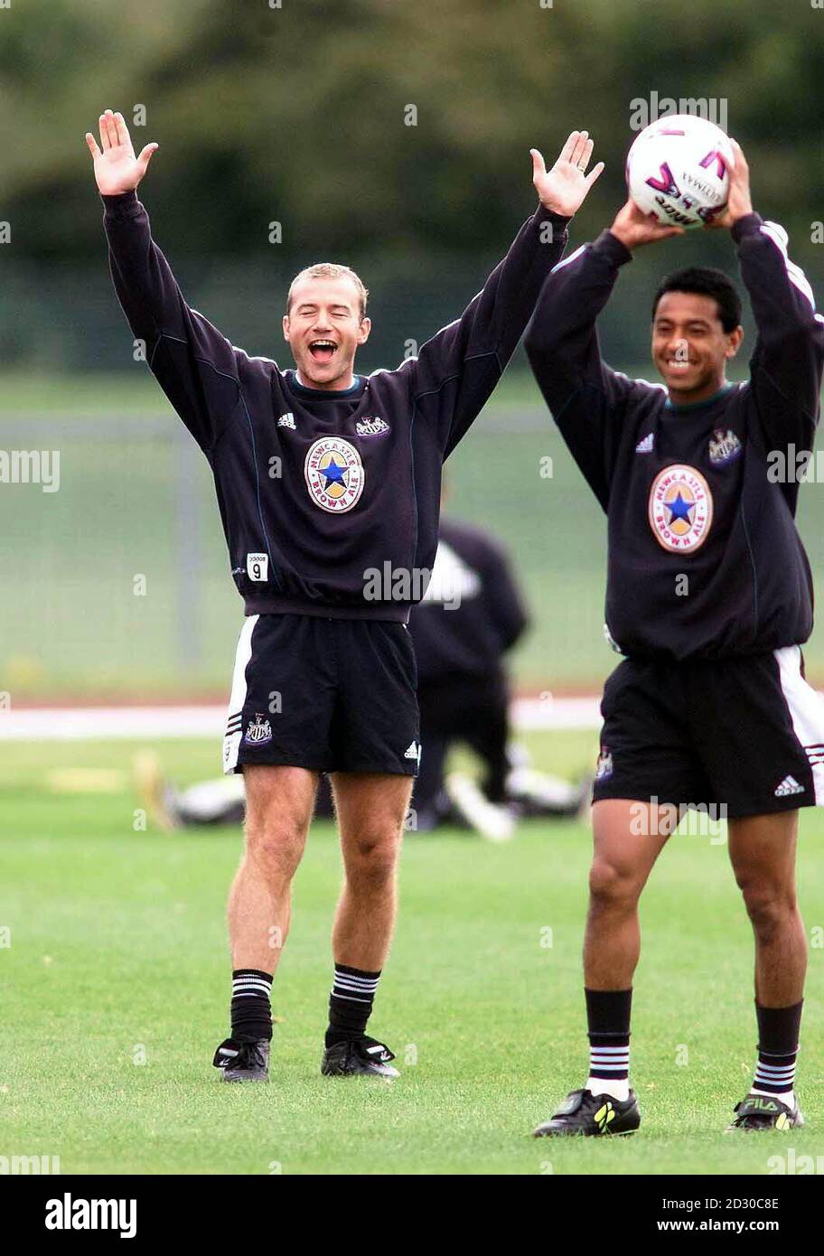 Newcastle United captain, Alan Shearer (left) with Nolberto Solano. During  training at Chester-le-Street, prior to their match against Sunderland  Stock Photo - Alamy
