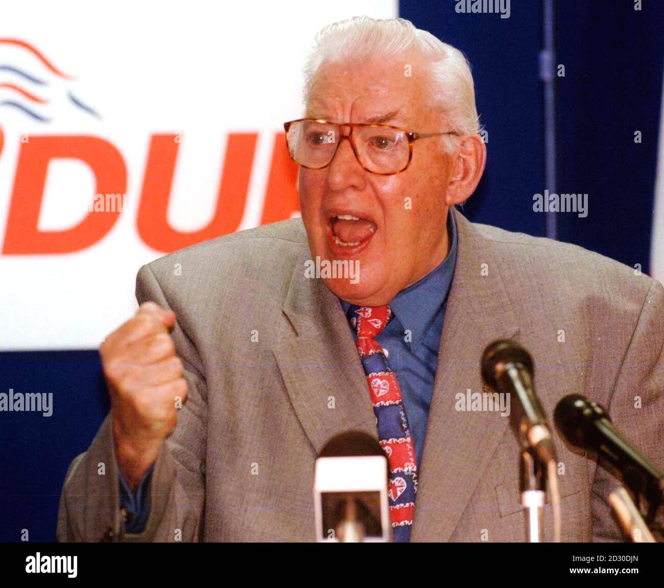 Library file, dated 28/11/98. Dr Ian Paisley, Democratic Unionist Party leader, addresses party delegates at the DUP Annual Conference in Omagh, Co Tyrone: Reverend Paisley, in an unprecedented move, has requested a meeting with Irish Prime Minister Bertie Ahern. He wants to quiz Mr Ahern about two recent attacks on Free Presbyterian churches in Co Monaghan, on the southern side of the Irish border. See PA story IRISH Paisley. Picture by Brian Little/PA Stock Photo