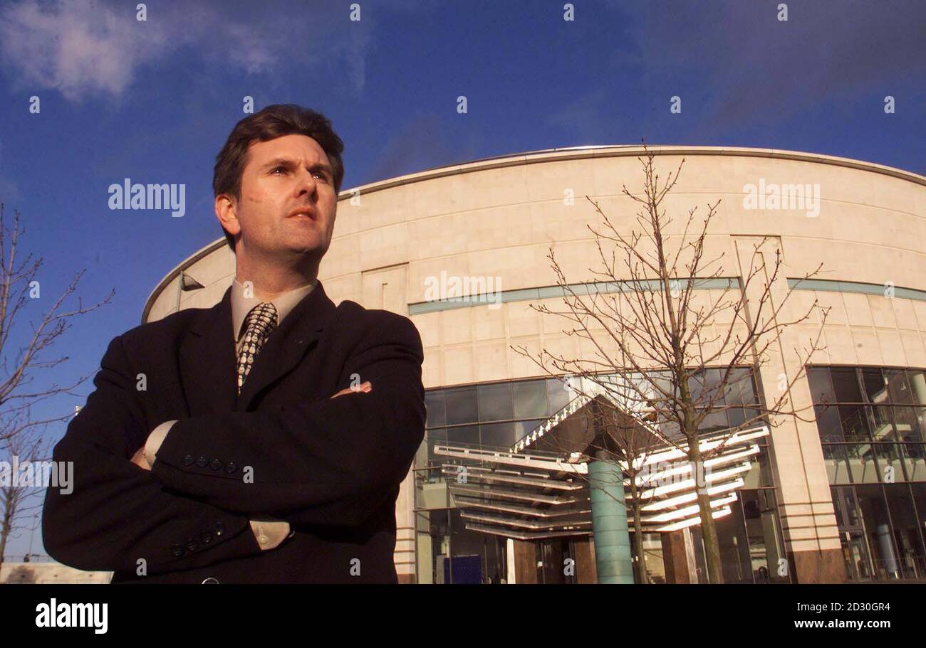 Ulster Unionist Mp Jeffrey Donaldson Outside Belfast Waterfront Hall The Venue For The Ulster Unionist Council To Vote On The Deal Reached By Their Leader David Trimble Donaldson Is Not In Favour