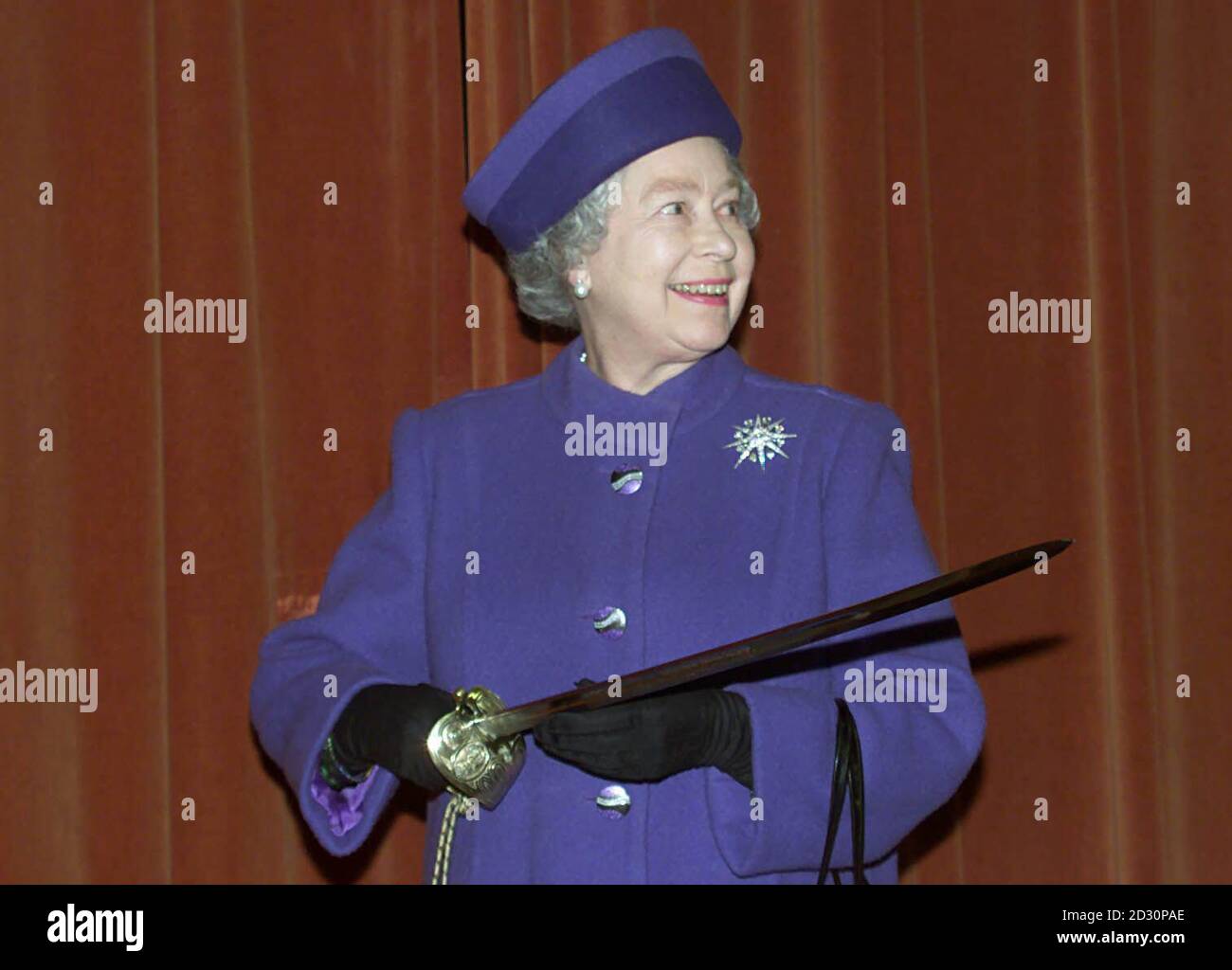 Queen elizabeth sword hi-res stock photography and images - Alamy