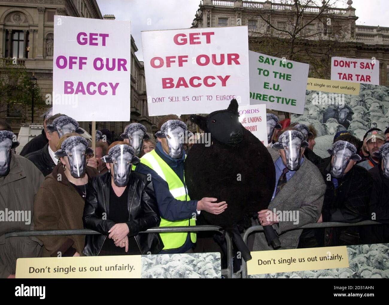 tobacco jobs london Ban eu tobacco exports hi-res stock photography and images