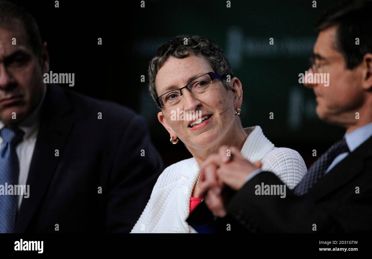 A whole new world hires stock photography and images Alamy