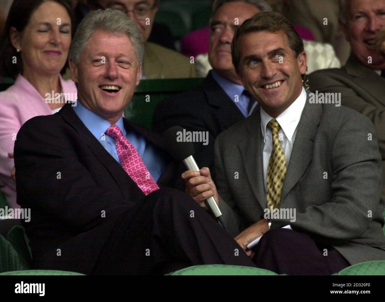 Bill clinton laughing hi-res stock photography and images - Alamy