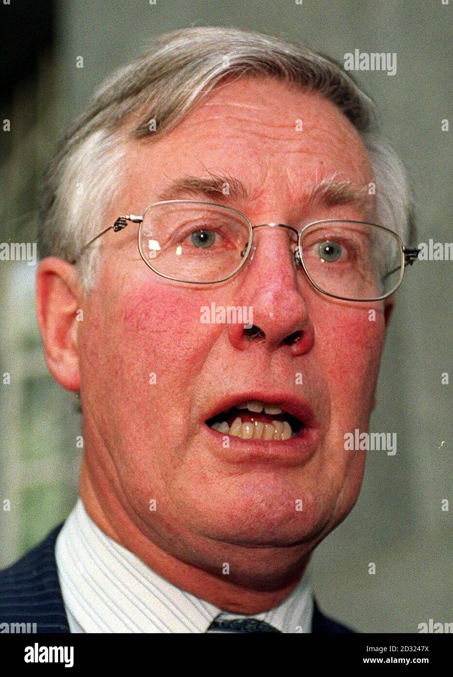 Environment Minister Michael Meacher in London announcing an inquiry into the long-term health effects of water poisoning around Camelford in Cornwall. Stock Photo