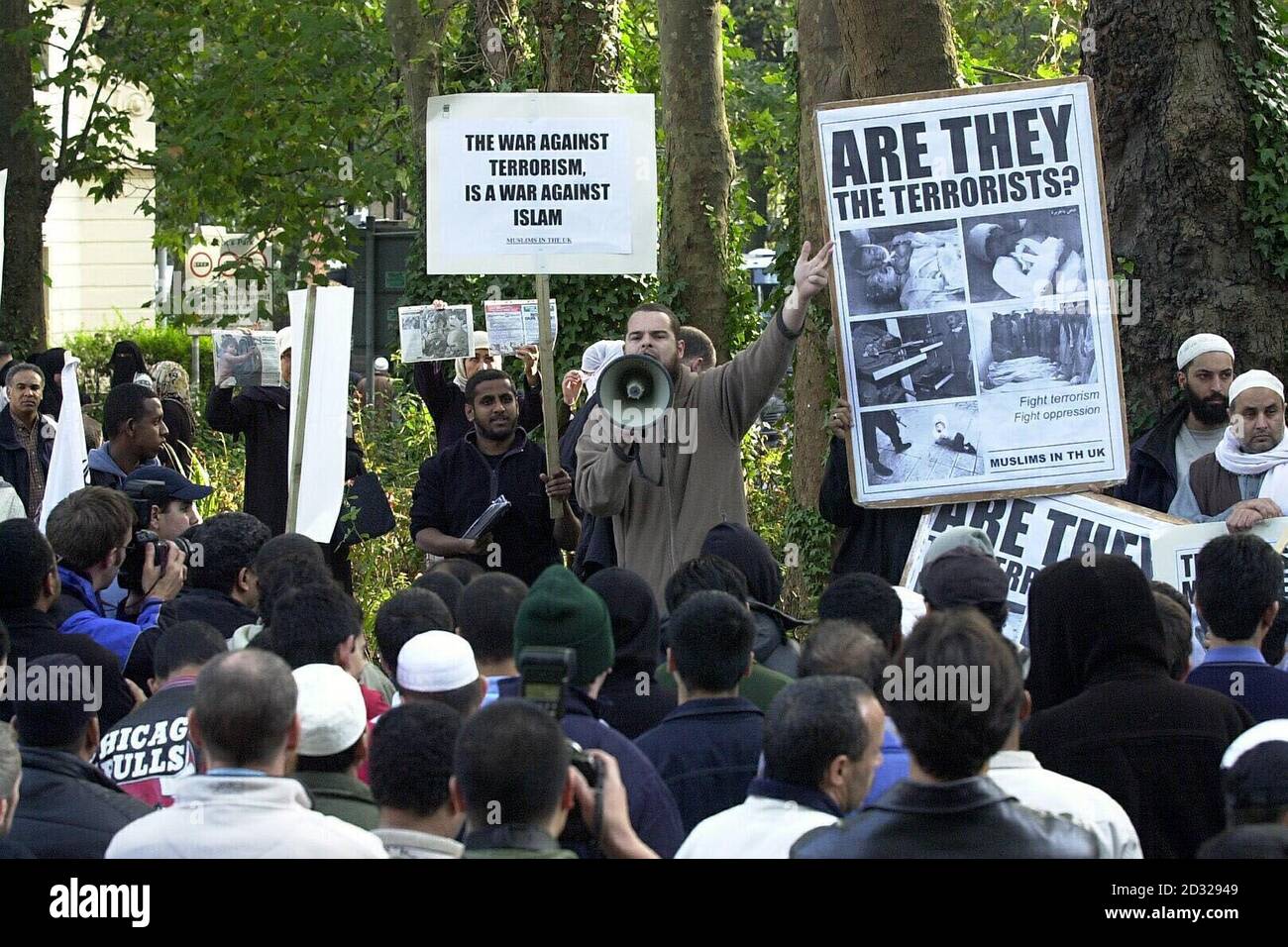 Anti-American Muslims holding a protest outside the London Central Mosque, Regents Park, following Friday morning prayers. Stock Photo