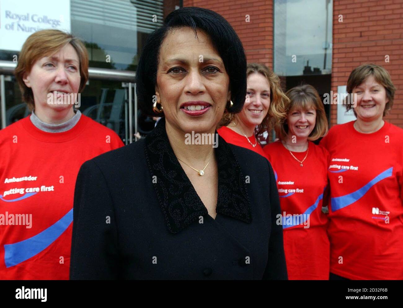 Dr. Beverley Malone the General Secretary of the Royal College of Nursing with nurses at the Harrogate Conference Centre, where the RCN Congress 2002 began in the North Yorkshire town. The Conference will be addressed by Health Secretary Alan Milburn on Wednesday. Stock Photo