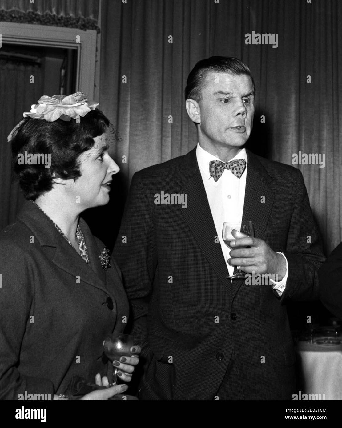 War-blinded Ken Revis with his wife Jo at the Dorchester Hotel, Park ...